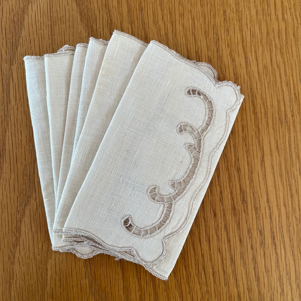 VINTAGE LINEN COCKTAIL NAPKINS